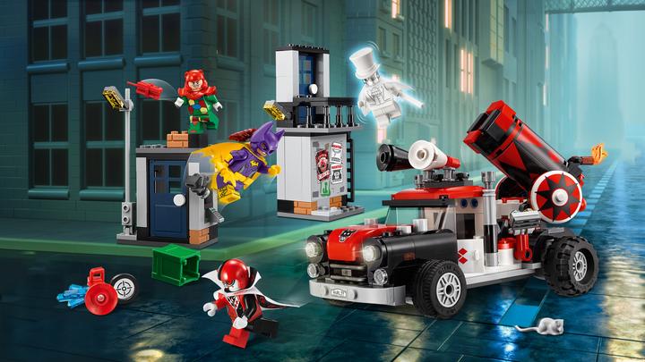Actual product image LEGO Batman Movie Harley Quinn Cannonball Attack (70921, LEGO DC)