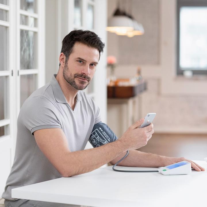 Produktbild Medisana BU 584 connect Oberarm-Blutdruckmessgerät (Blutdruckmessgerät Oberarm)