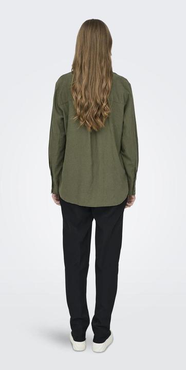 Image du produit JdY Coupe décontractée Col de chemise Manches avec bouton Coupe volumineuse des bras Chemise (XL)