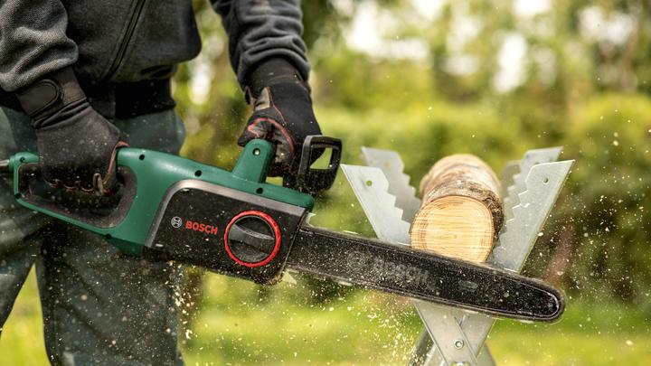 Produktbild Bosch Home & Garden UniversalChain 35 (Elektro Kettensäge)