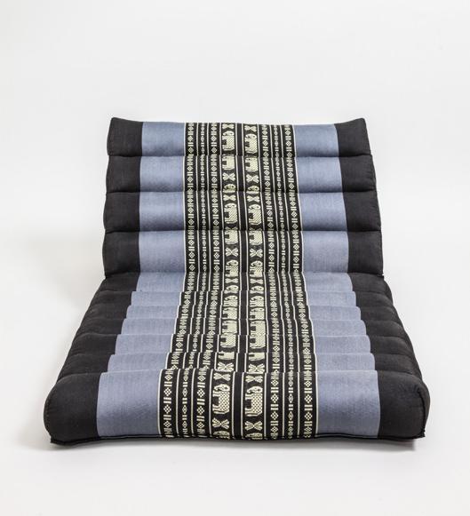Image du produit Cachet Dreieckskissen mit einer Matte (38 cm)