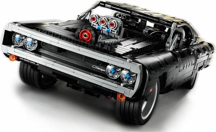 Produktbild LEGO Dom's Dodge Charger (42111, LEGO Technic)