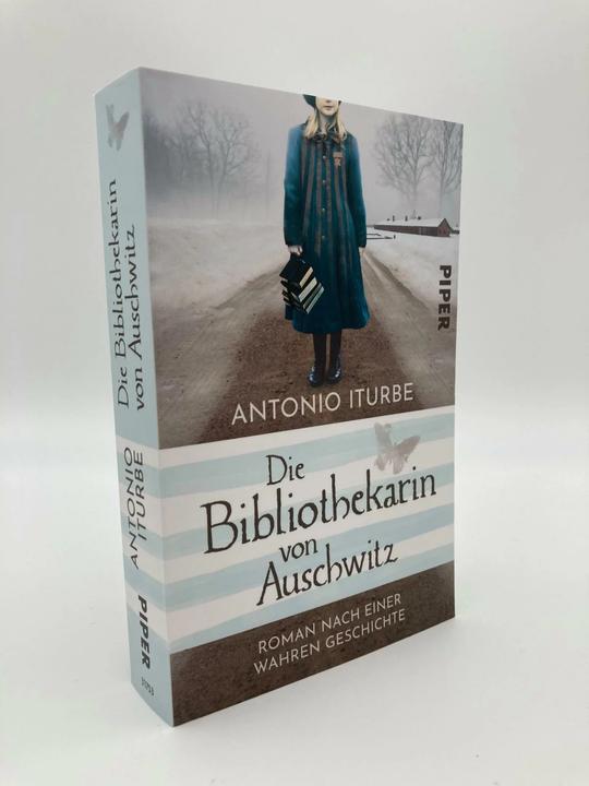 Immagine prodotto Die Bibliothekarin von Auschwitz (Tedesco, Antonio Iturbe, 2022)