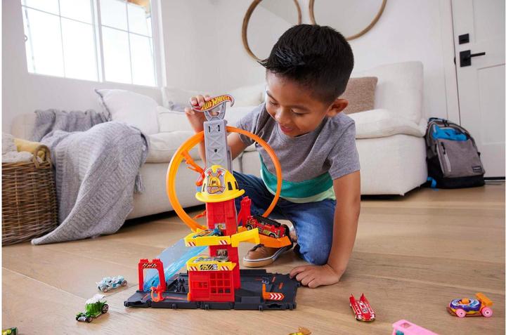 Actual product image Hot Wheels HW City Super Fire Station