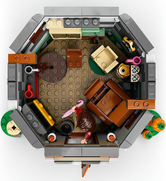Actual product image LEGO Hagrid's hut: An unexpected visit (76428, LEGO Harry Potter)