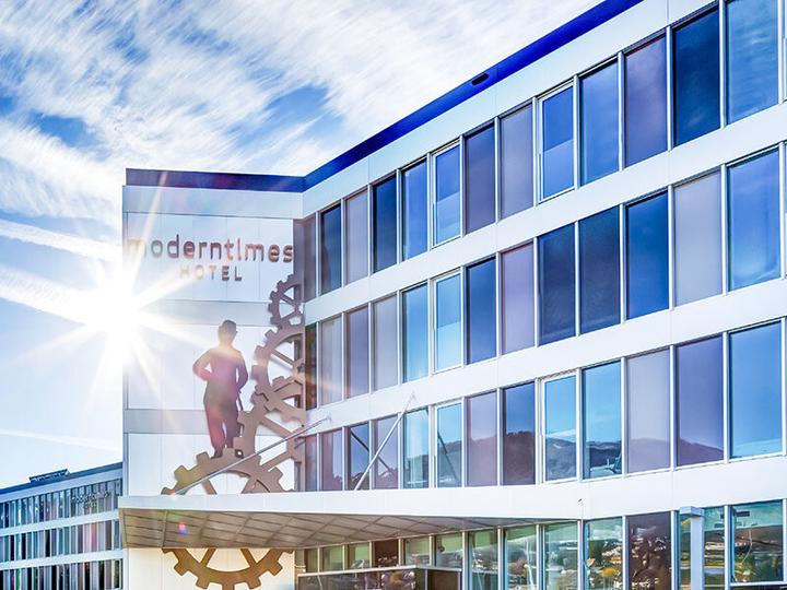 Immagine prodotto Smartbox Vacanza in famiglia a Vevey per 2 adulti e 2 bambini (4 pers.)