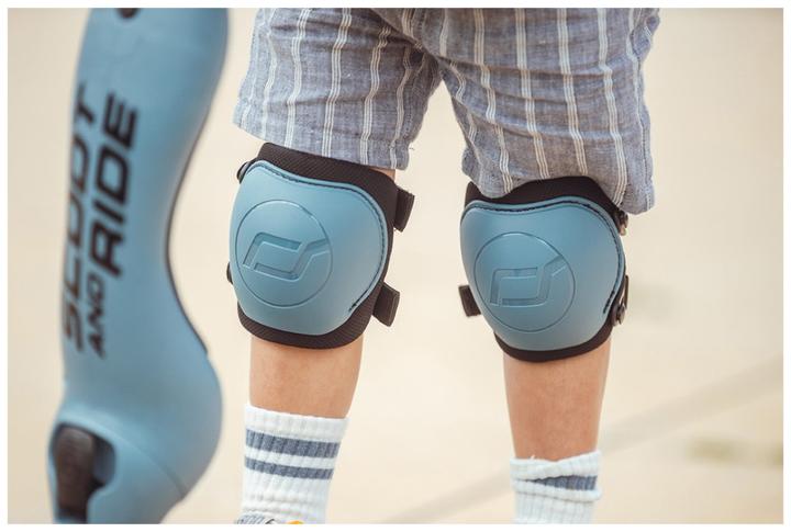Actual product image Scoot and Ride Scoot & Ride Προστατευτικό Set Για Παιδικό Πατίνι S Steel 00025