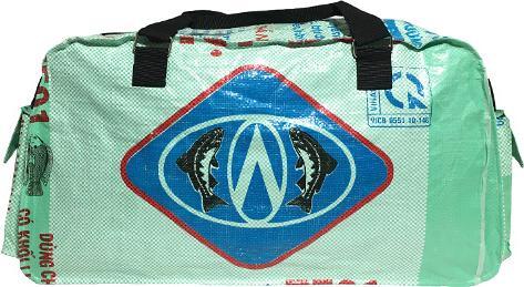 Image du produit Bekos Upcycling - Sac de sport extra large fabriqué à partir de sacs d'aliments pour poissons recyclés (80 l)