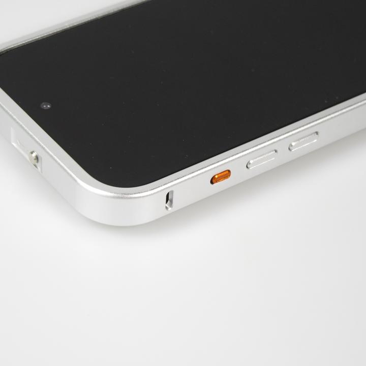 Produktbild PhoneLook Hülle im Mac Pro Look mit Aromatherapie und Wärmeableitung Space Grey (Apple iPhone 15 Pro)