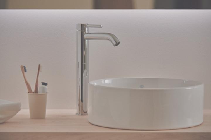 Actual product image Ideal Standard Countertop washbasin Strada II 38 x 38 cm white T292901 (380 mm, 380 mm)