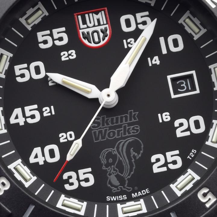 Produktbild Luminox F117 x SKUNK WORKS HERITAGE 6440H SERIES (Fliegeruhr, 44 mm)