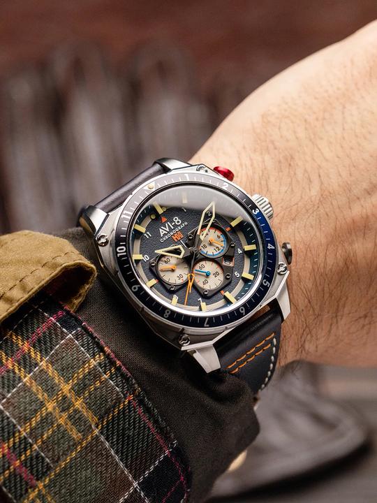 Actual product image AVI-8 AV-4100-02 (Chronograph)