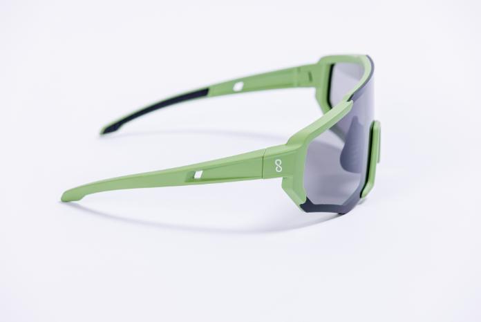 Actual product image Coast Optics Nita sports glasses Moss green with photochromic lens (Moss green mat, Green)