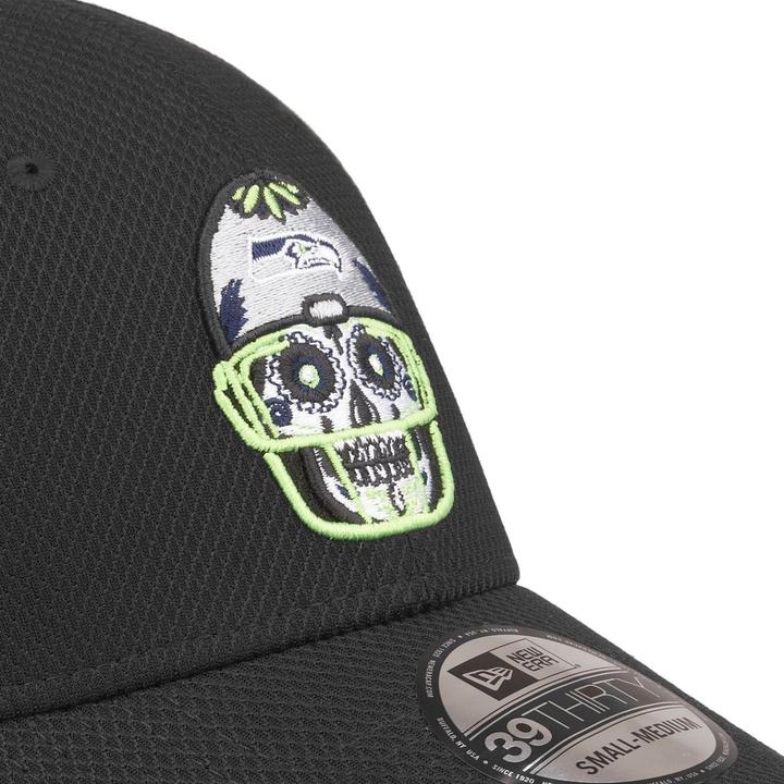 Image du produit New Era 39Thirty Stretchfit Diamond NFL Sugar Skull (XL)