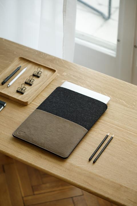 Immagine prodotto Oakywood Custodia per MacBook in feltro - Custodia per MacBook in feltro di lana merino - antracite / MacBook (14", Apple)