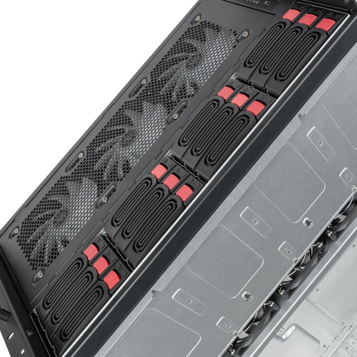 Actual product image Silverstone RM61-312 (E-ATX, SSI EEB)
