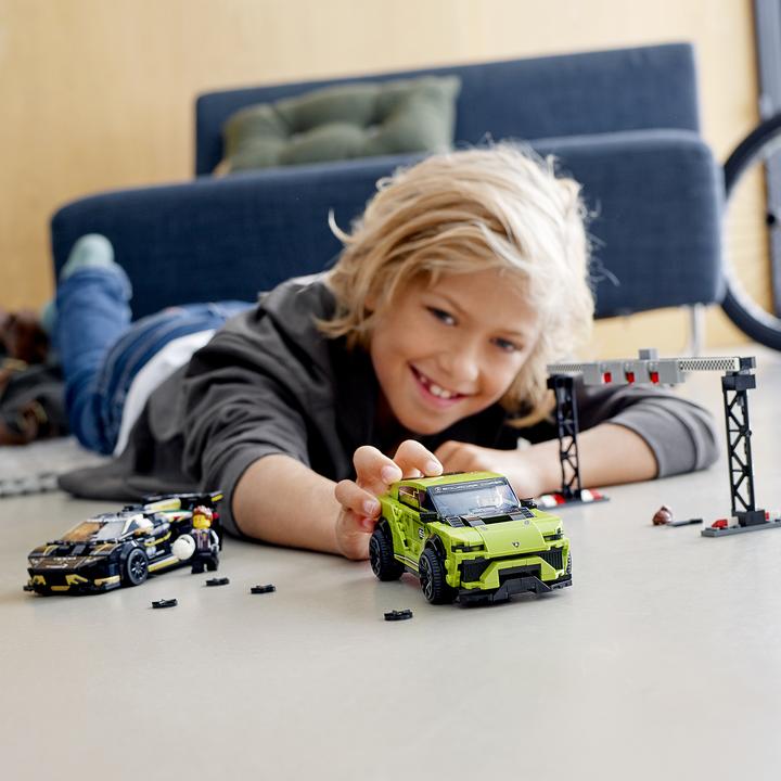 Actual product image LEGO Lamborghini Urus ST-X & Lamborghini Huracán Super Trofeo EVO (76899, LEGO Speed Champions)