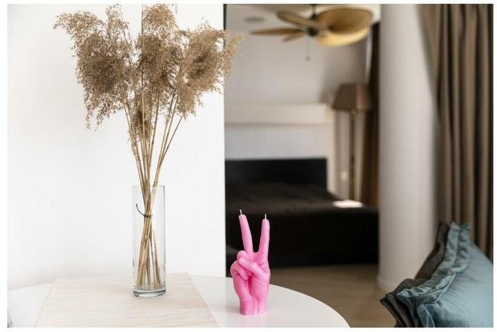 Image du produit Candle Hand Victoire (1 pcs)