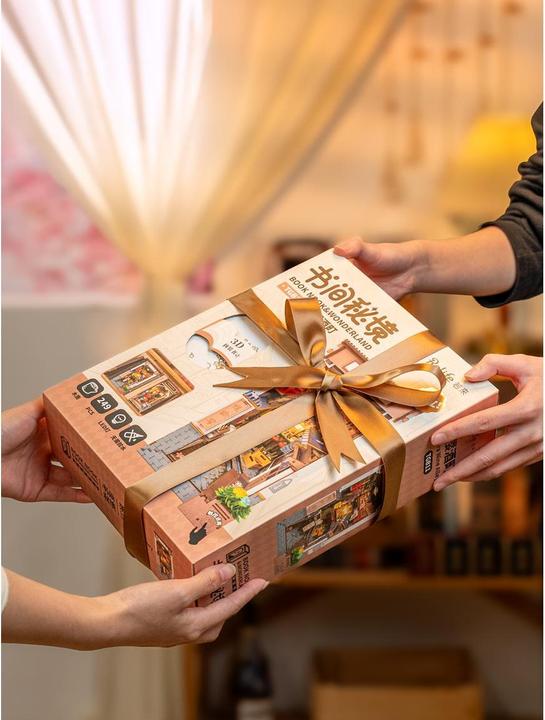 Actual product image Robotime Bausatz Sakura's Weinstrasse, Modell Art: Book Nook