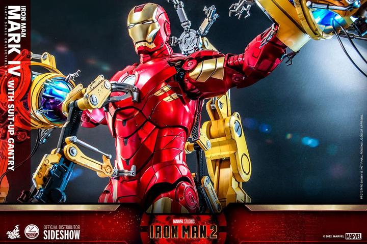 Image du produit Hot Toys Iron Man 2 figurine 1/4 Iron Man Mark IV with Suit-Up Gantry 49 cm