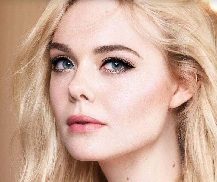 Produktbild L'Oréal Paris Paradise (101 Midnight Black)