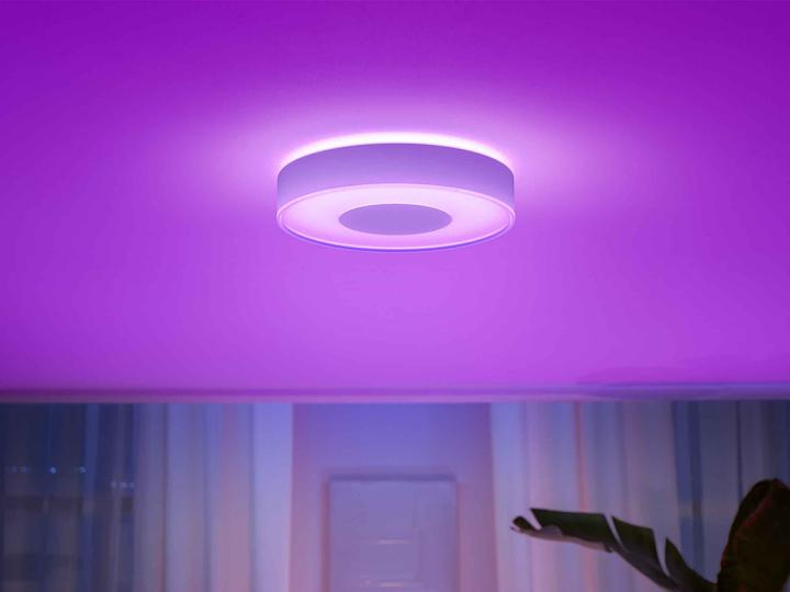 Produktbild Philips Hue White & Color Ambiance Infuse (2400 lm)