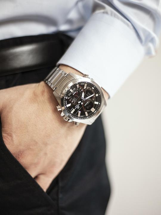Produktbild Casio Edifice - ECB-30D-1AEF (Uhr mit Schmuckstein, 49 mm)