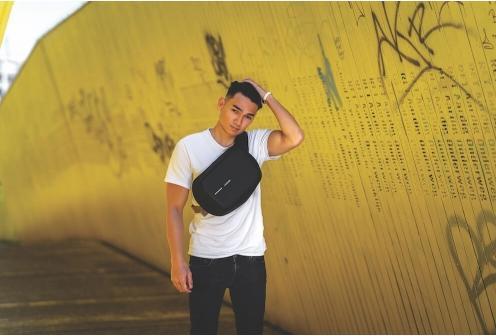 Actual product image XD Design Crossbody Backpack Bobby Sling - Black (P705.781) (4 l)