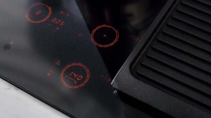 Actual product image Atag KOOKPLAAT INDUCTIE HI29571SVL