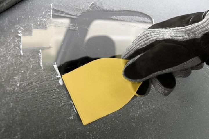 Actual product image Bullet Car Ice Scraper Chilly 2.0