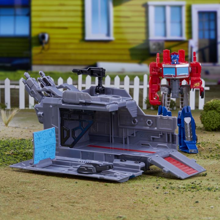 Produktbild Hasbro Optimus Prime Battle Base Trailer