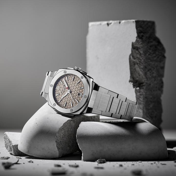 Produktbild Alpina Watch Alpiner Extreme Quartz (34 mm)