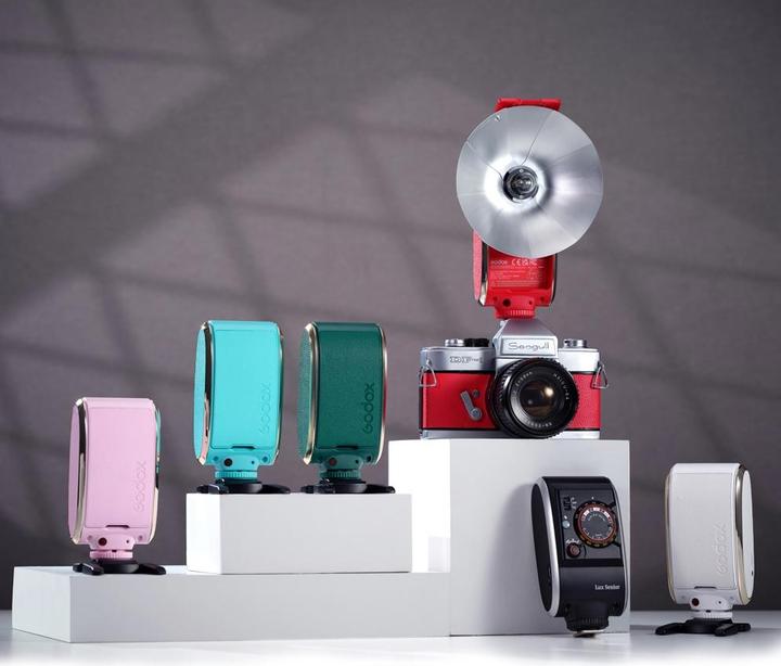 Image du produit Godox Retro Lux Senior Rose (Flash macro, Sony, Canon, Nikon, Olympus, Fuji)