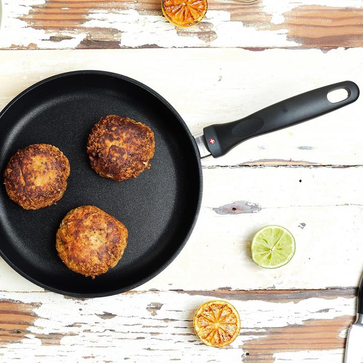 Actual product image Swiss Diamond 10-piece pan set CLASSIC XD Black (28 cm, Pan set + pot set, Aluminium)