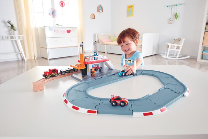 Produktbild Hape Rennstrecken-Station