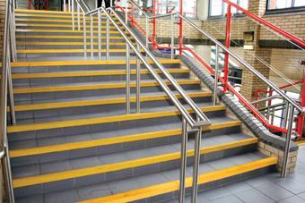 Image du produit Coba Europe Revêtement de sol COBAGRIP Stair Nosing (5,5 x 150 cm)