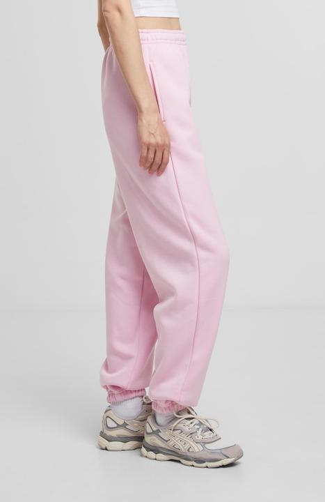 Actual product image Mister Tee MisterTee Real Queen EMB Ladies Fluffy Sweatpants - 193911 (XL)