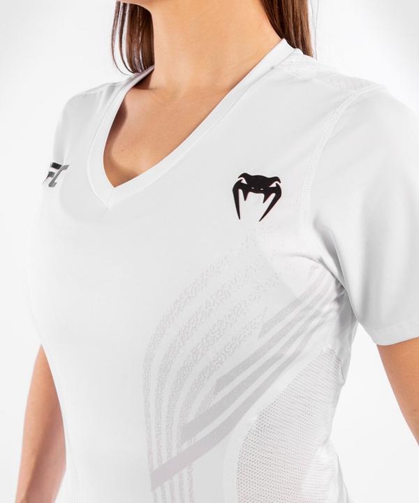 Produktbild UFC | Venum Authentic Fight Night Damen Walkout Trikot (M)