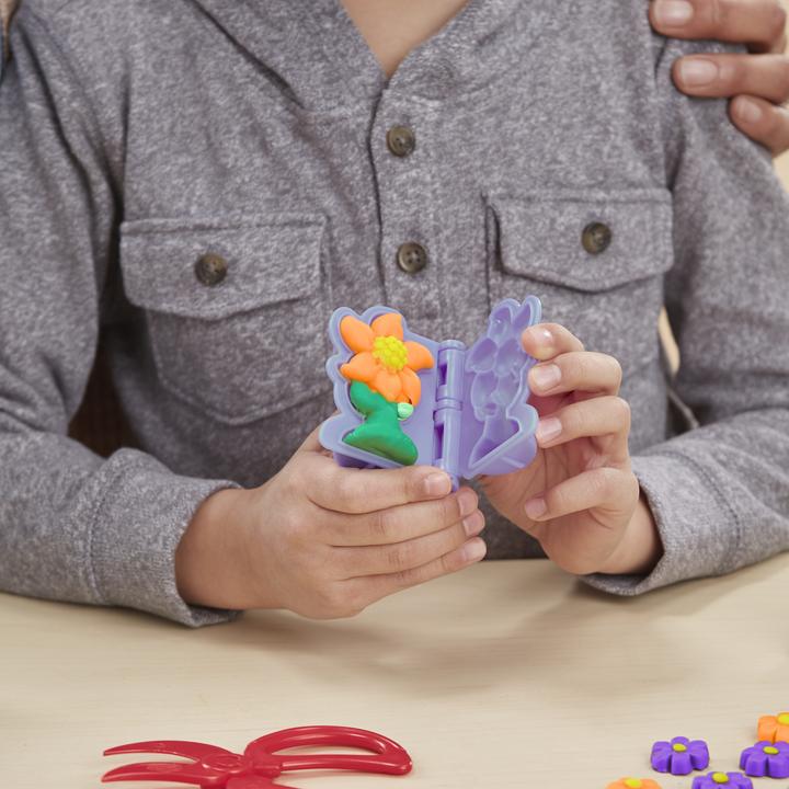 Actual product image Play-Doh Grow Your Garden Toolset