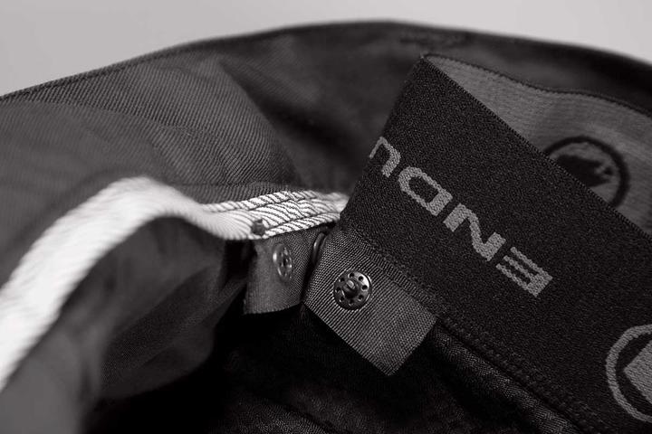 Actual product image Endura Hummvee Chino Shorts with Inner Short (XXL)