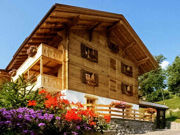 Actual product image Smartbox Anniversaire de mariage relaxant : 2 nuits dans un hôtel suisse avec pause bien-être (2 pers.)