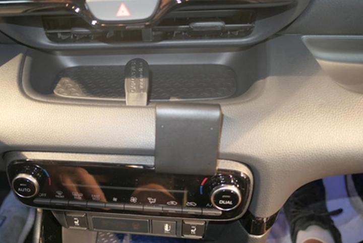 Produktbild Brodit ProClip Toyota Yaris Bj. 21