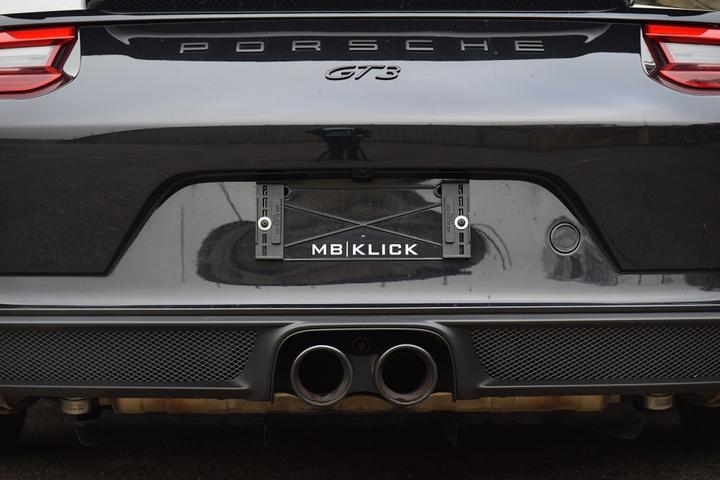 Produktbild MB KLICK Rahmenlose Kennzeichenhalter schwarz (Front + Heck, Langformat)