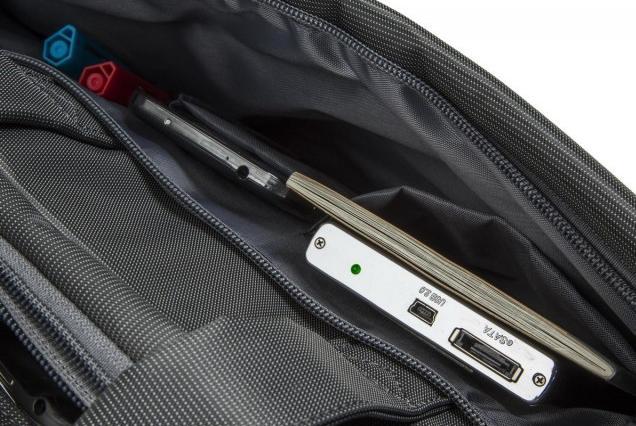 Produktbild Rivacase Riva Case 8231 Notebook-Tasche (15", Universal)