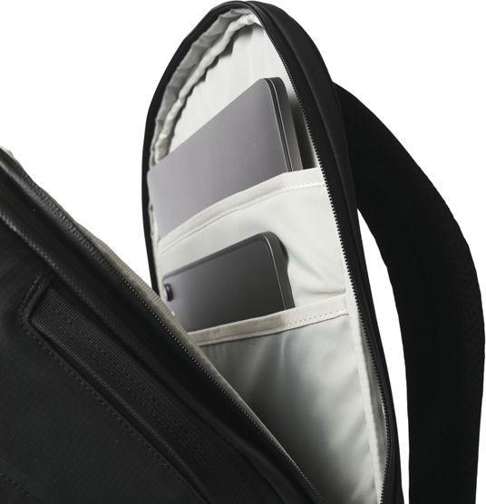 Actual product image Moment Everything Backpack - 28L Weekender - Black (28 l)