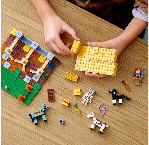 Actual product image LEGO The stable (21171, LEGO Minecraft)
