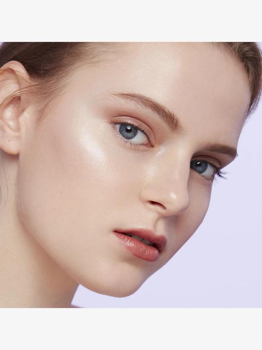 Immagine prodotto Clé De Peau Miglioratore viso luiminizzante n. 17 (No. 17, Highlighter, 10 g)