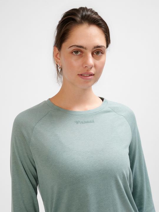 Actual product image hummel hmlMT VANJA T-SHIRT L/S (XS)