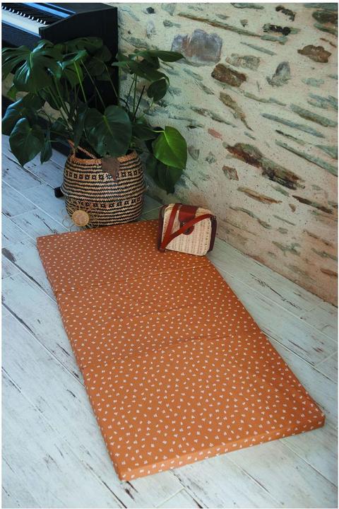 Actual product image Candide Foldable travel cot mattress