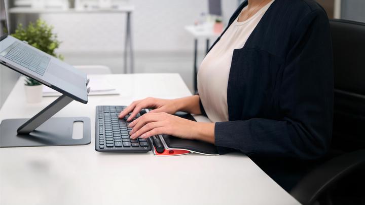Produktbild Contour RollerMouse Red Plus + Balance Keyboard PN, Wired (Kabelgebunden)